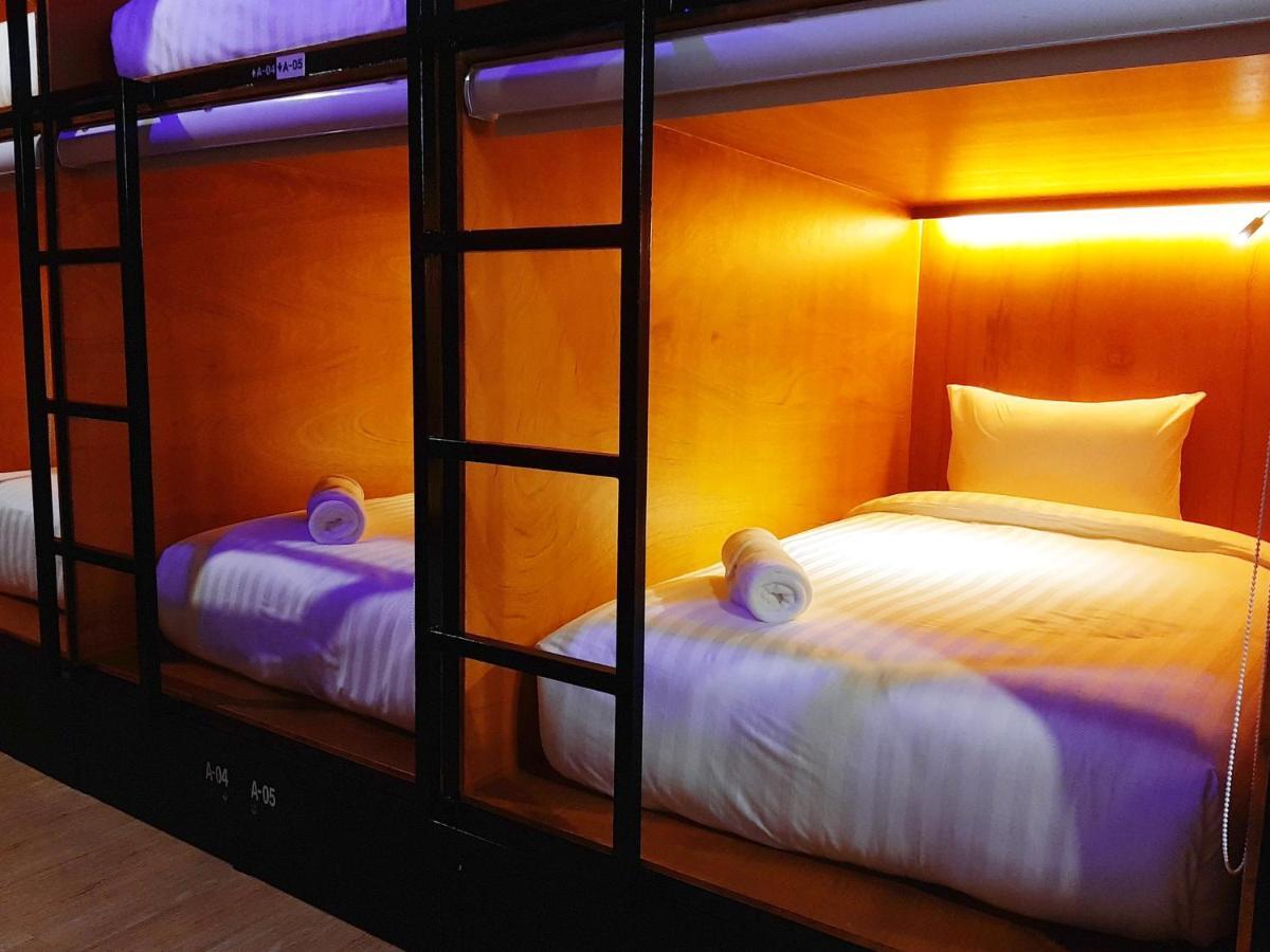 Gn Capsule Hostel Patong 외부 사진